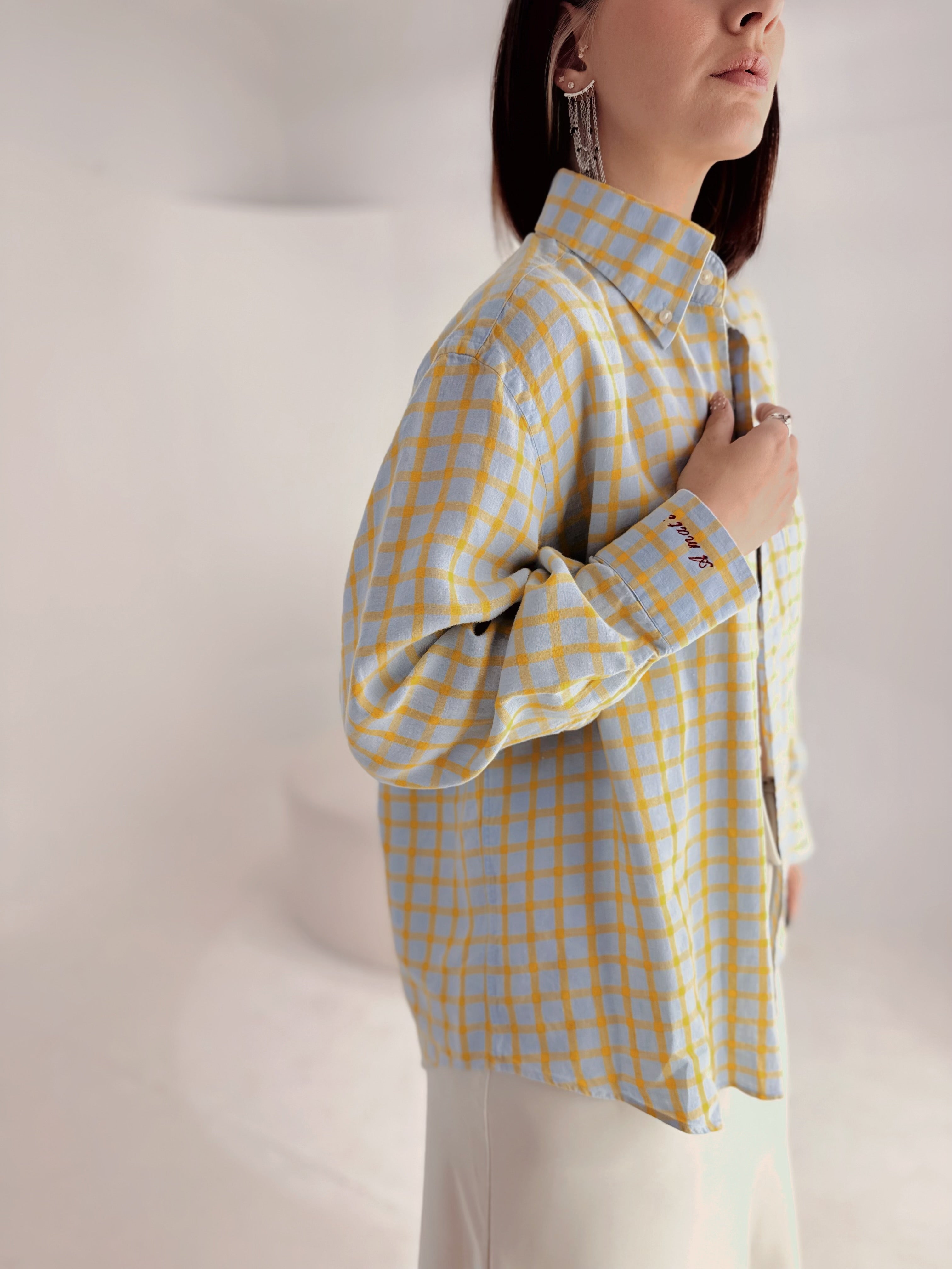 Camicia Check in Tessuto Fresco con Ricamo “Amati”
