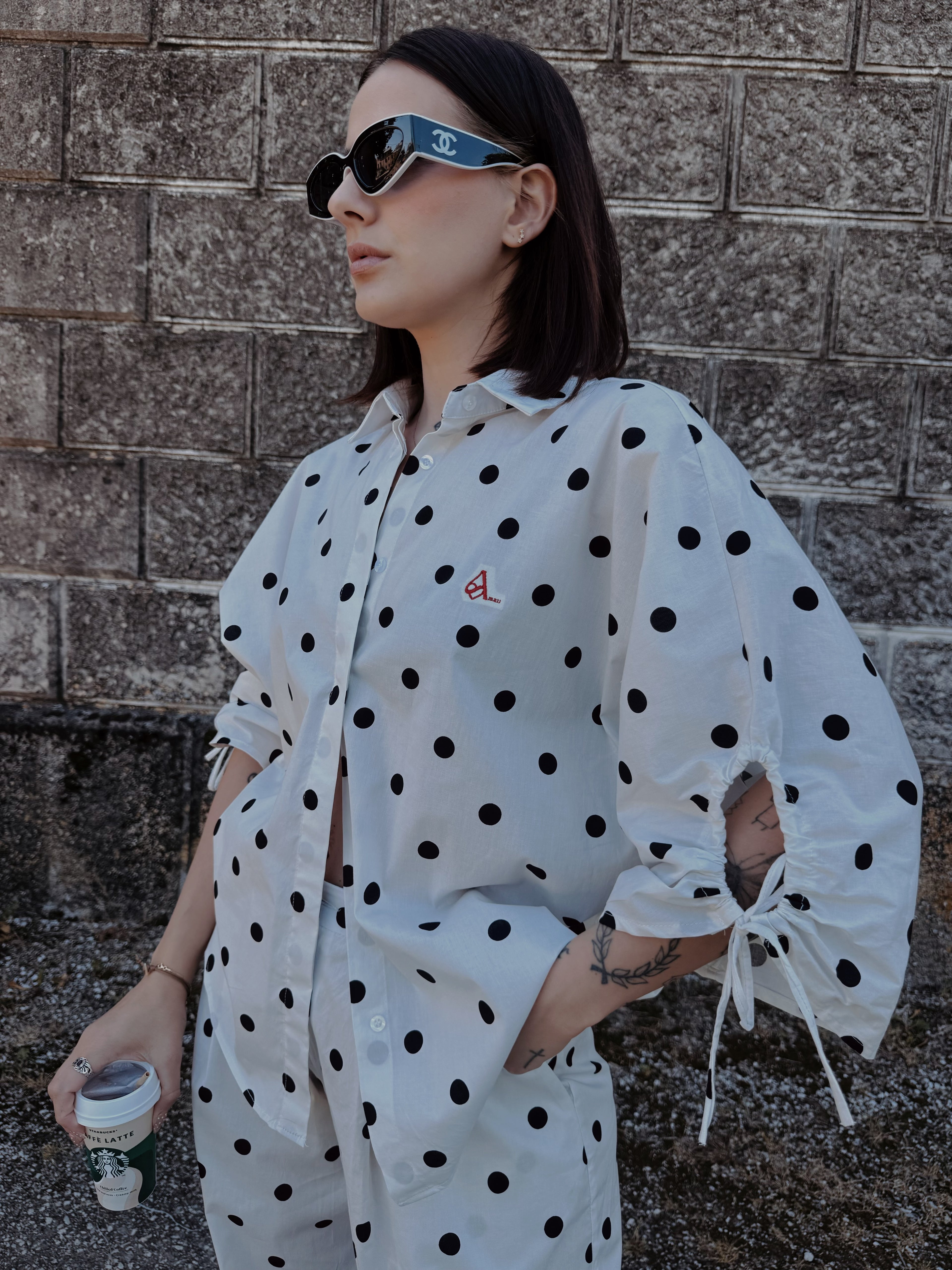 Completo Pois AMATI con Dettaglio Schiena Aperta