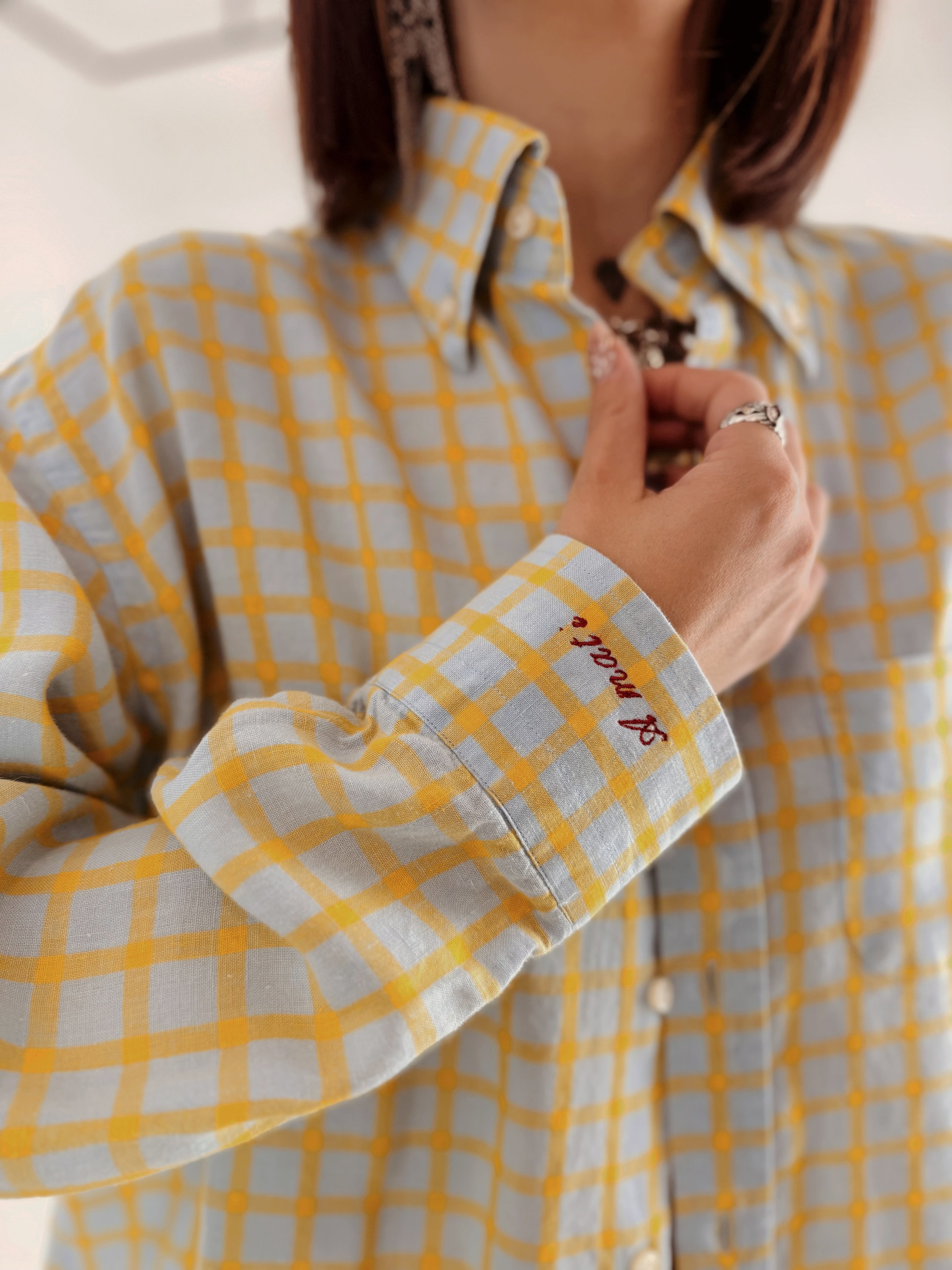 Camicia Check in Tessuto Fresco con Ricamo “Amati”