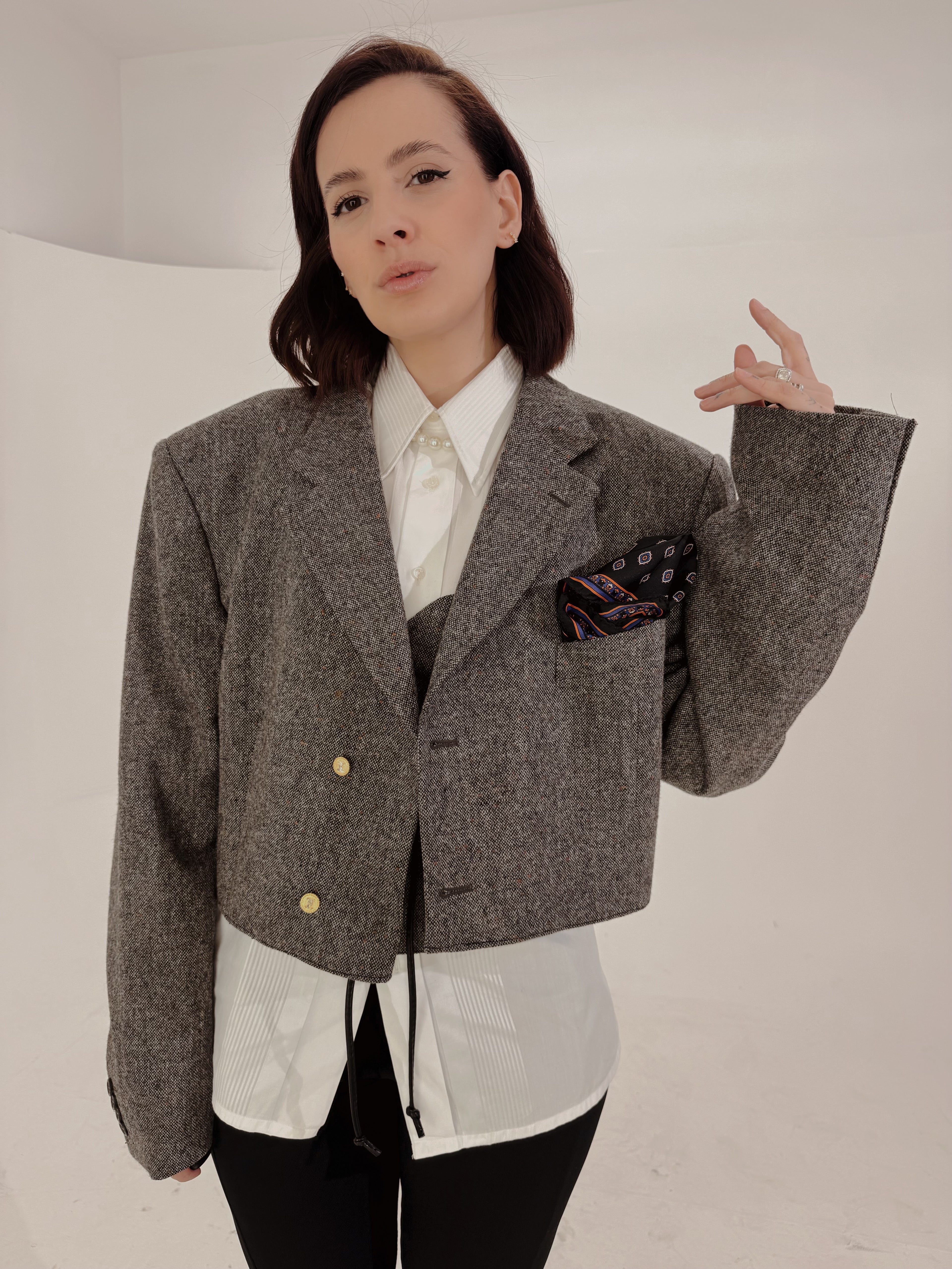 Blazer vintage reinterpretato-eleganza materica