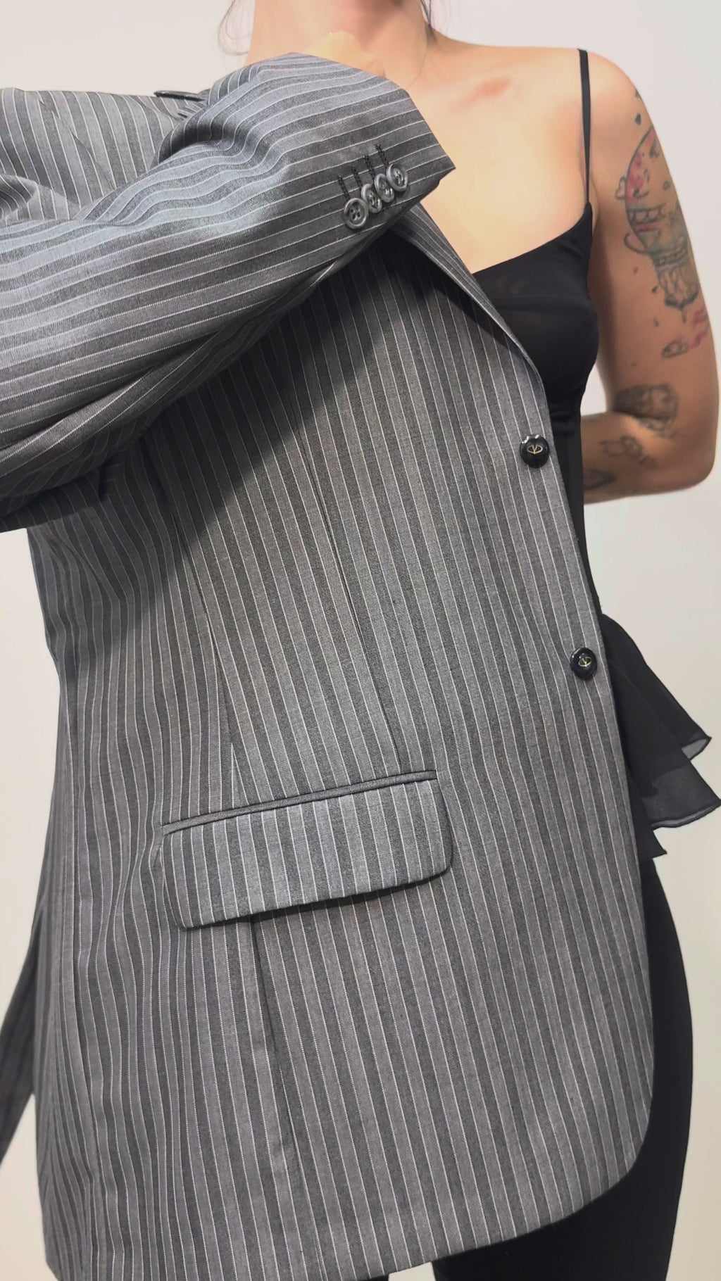 Blazer Gessato Oversize Asimmetrico